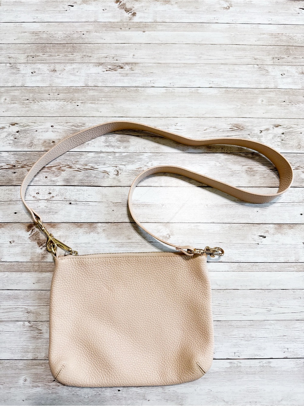 Cuyana Curved Crossbody Pouch Bag in Stone - Picture 3 of 11